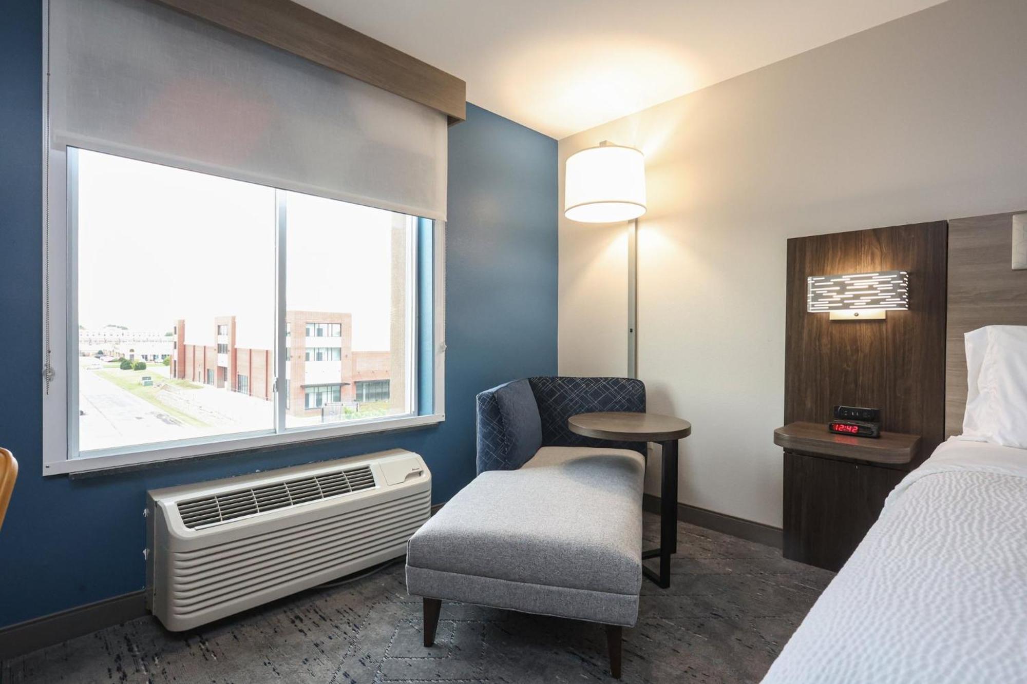 Express Tulsa South Bixby By Ihg 2* Jenks