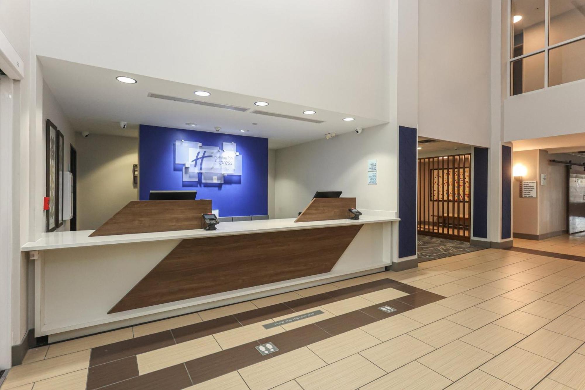 Express Tulsa South Bixby By Ihg Hotel 2*