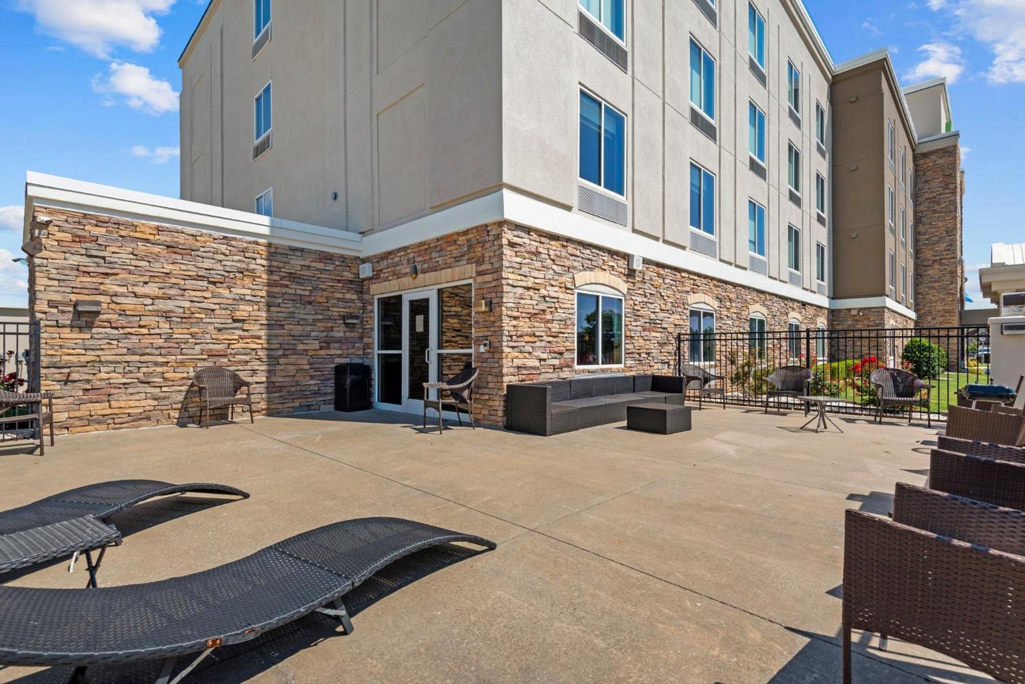 Holiday Express South Bixby By Ihg 2*